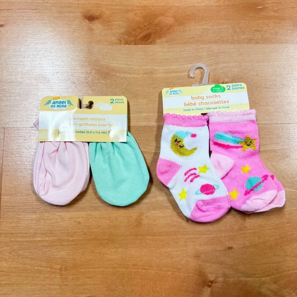 NWT Angel of Mine Bundle of 2 Baby Socks & Mittens NEW